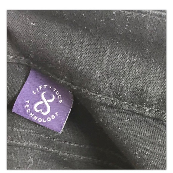 NYDJ not your daughters jeans Black and Embellished cropped capris size 4P - Picture 8 of 10